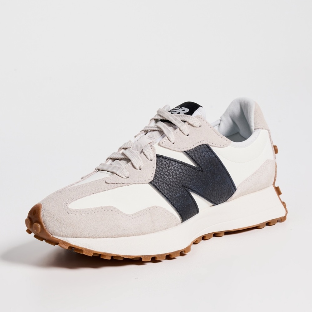 New Balance 327 Sneakers, Beige/Black, size 7.5 B
